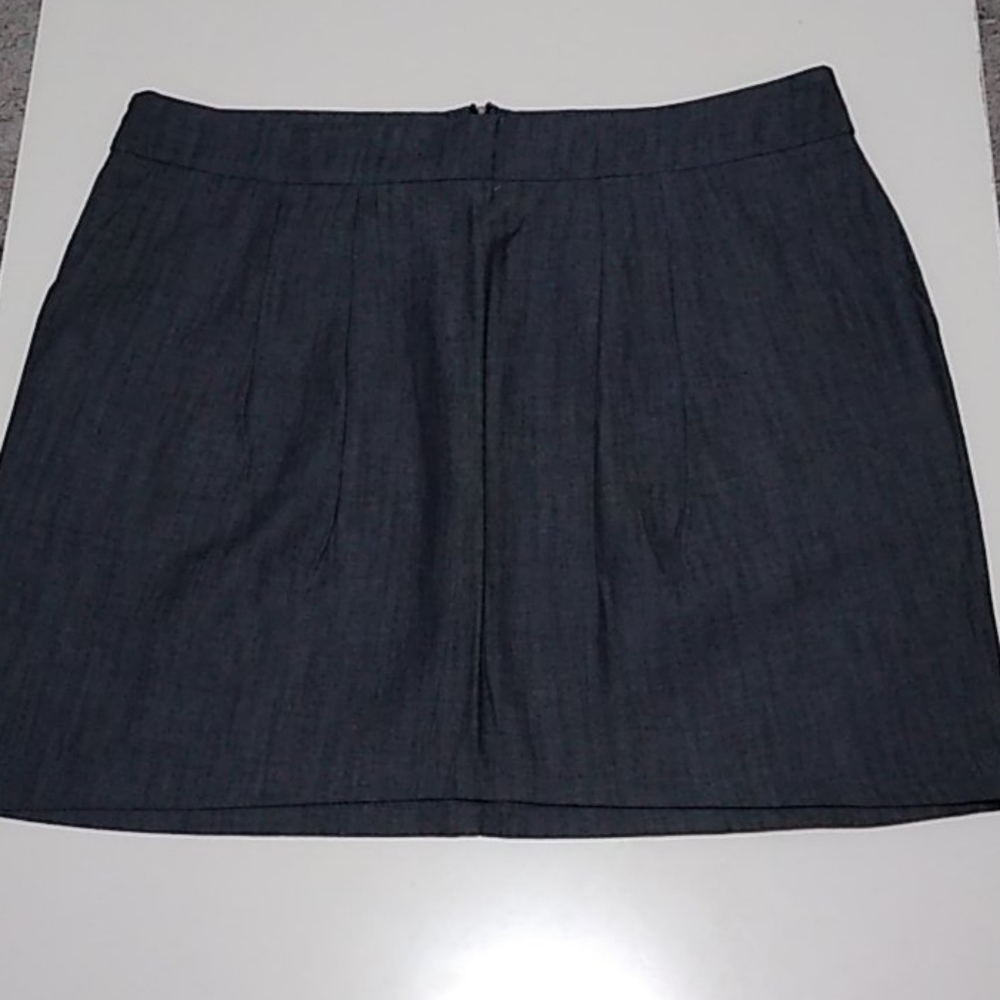 Beautiful mini skirt in light denim-like material